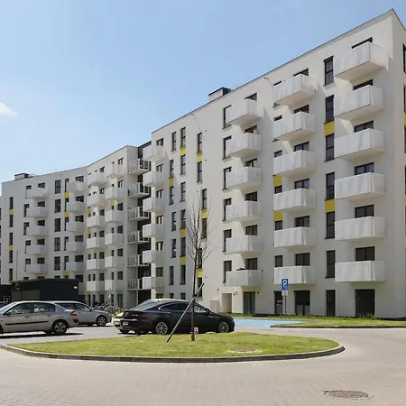 Family Apartment With Parking & Terrace By Noclegi Renters-2